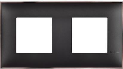 Рамка ЧЕРЕН С НИКЕЛ 2х2 мод. НЕМСКИ СТАНДАРТ за монтаж върху носещи рамка 2х2 мод. /блистер/ Classia Bticino