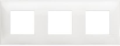Рамка БЯЛ 3х2 мод. НЕМСКИ СТАНДАРТ за монтаж върху носещи рамки 3х2 мод. /блистер/ Classia Bticino
