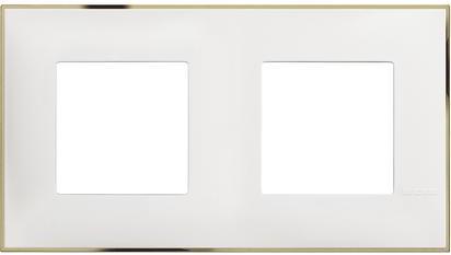 Рамка БЯЛ със ЗЛАТО 2х2 мод. НЕМСКИ СТАНДАРТ за монтаж върху носещи рамка 2х2 мод. /блистер/ Classia Bticino