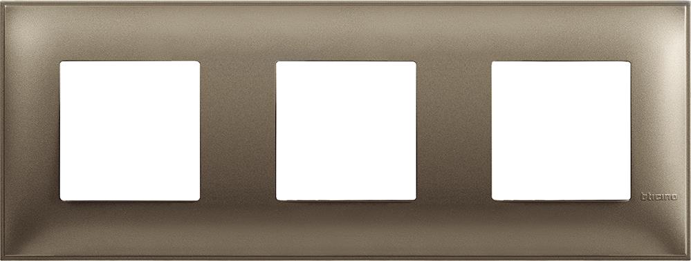 Рамка ТИТАН 3х2 мод. НЕМСКИ СТАНДАРТ за монтаж върху носещи рамки 3х2 мод. /блистер/ Classia Bticino