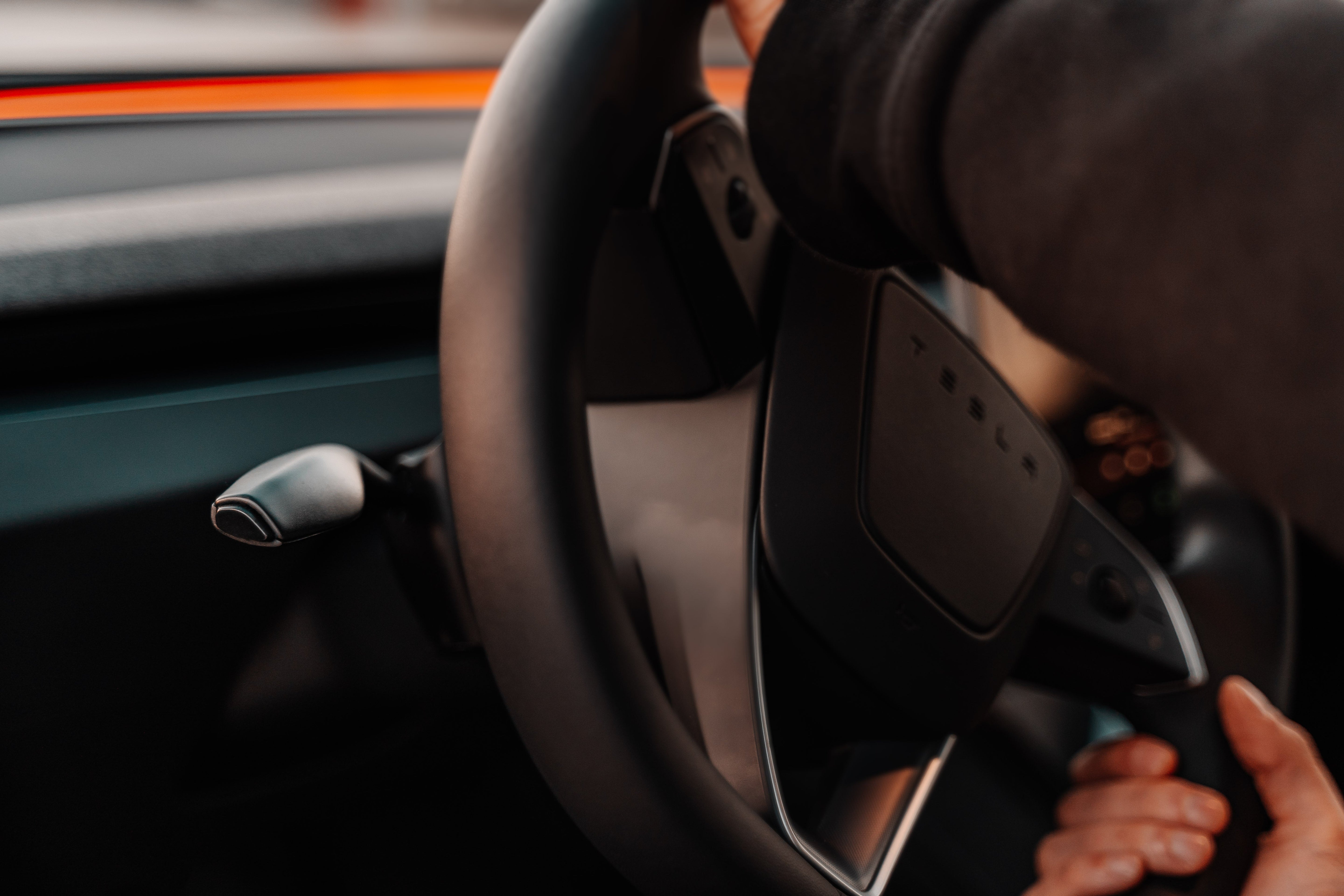 Универсални мултифункционални лостове за управление за Tesla