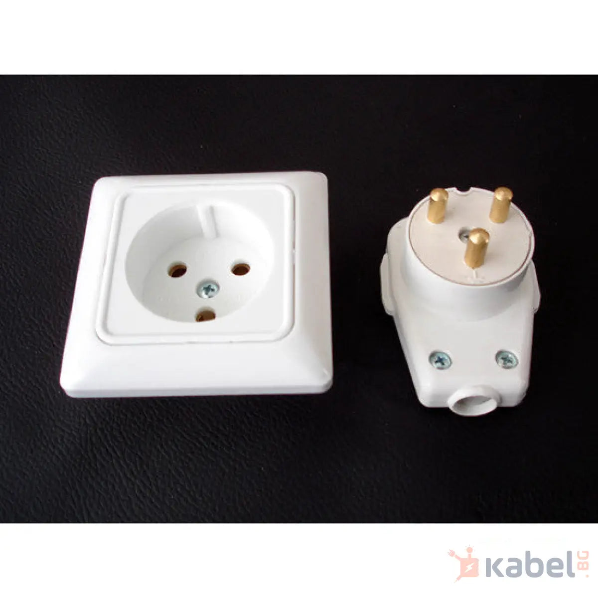 Единичен контакт с щепсел Бял 25А Скрит - вграден монтаж IP20