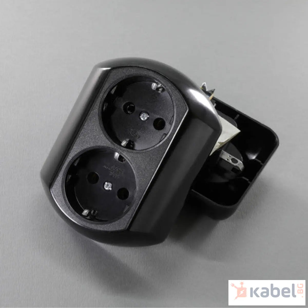 Двоен контакт в една конзола Черен Скрит - вграден монтаж IP20