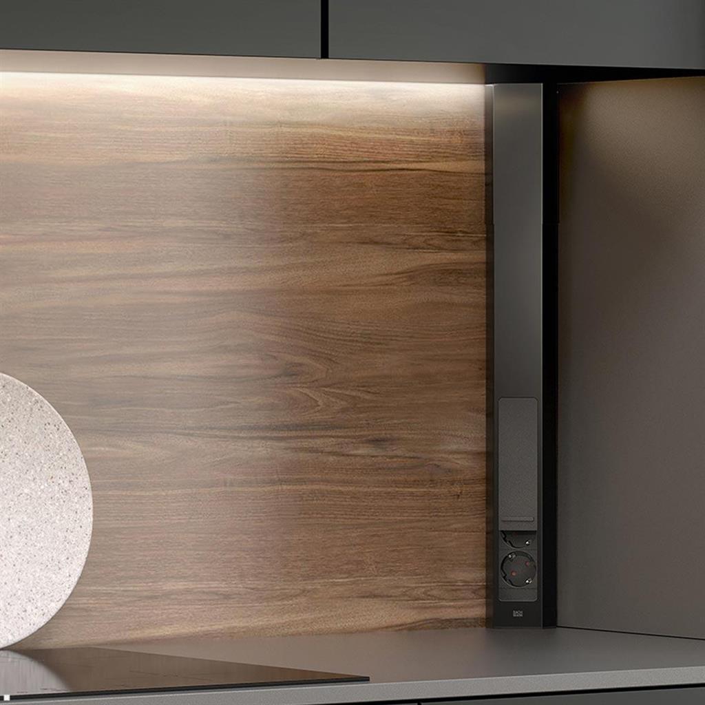 Модул CASIA 2 с 4x Шуко с щора , цвят ЧЕРЕН , с възможност за ъглов монтаж , захранващ кабел 2 м , Bachmann