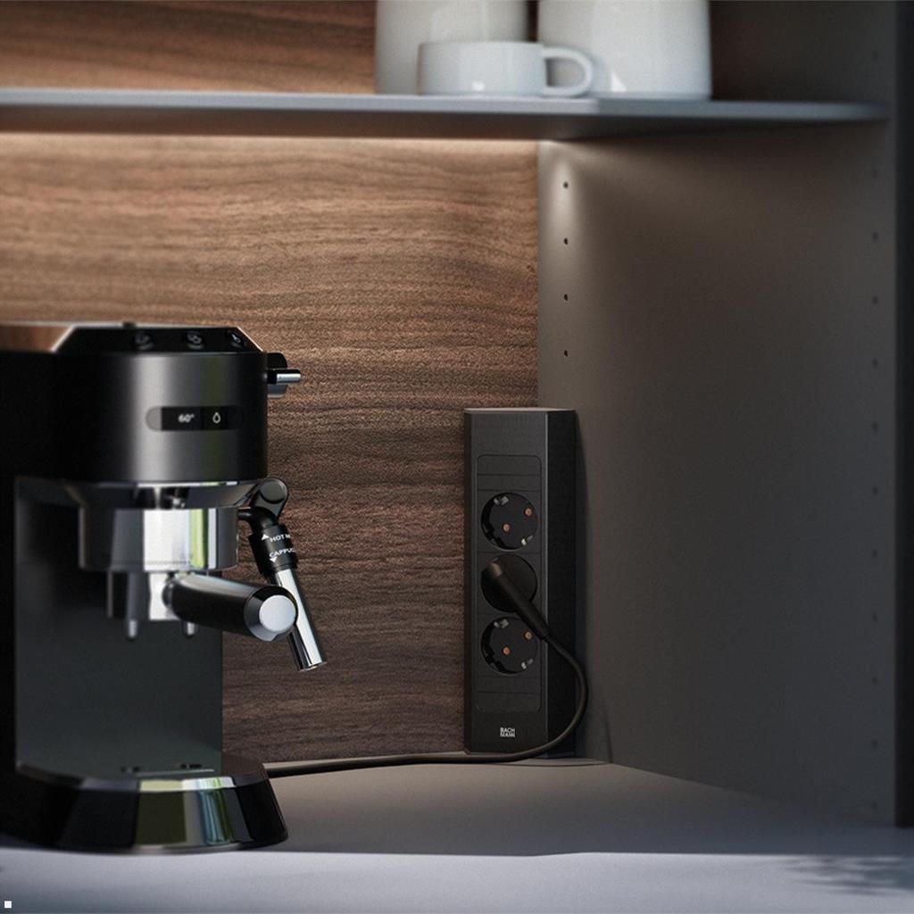 Модул CASIA 2 с 3 x Шуко , цвят ЧЕРЕН , с възможност за ъглов монтаж, захранващ кабел 2 м , Bachmann