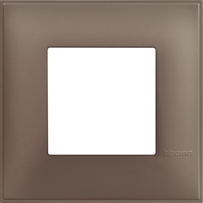 Рамка КАФЯВ МАТ 2 мод. НЕМСКИ СТАНДАРТ за монтаж върху носеща рамка 2 мод. /блистер/ Classia Bticino