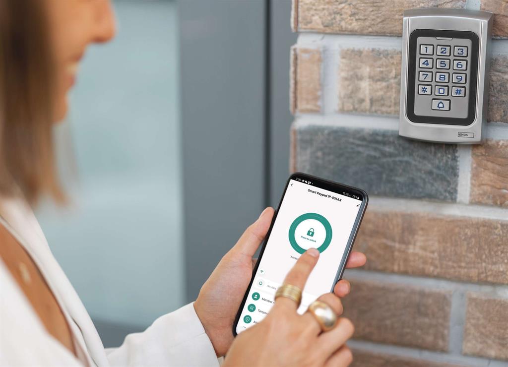 Самостоятелен четец с клавиатура за контрол на достъп IP - 006 AX Wi - Fi GoSmart EMOS