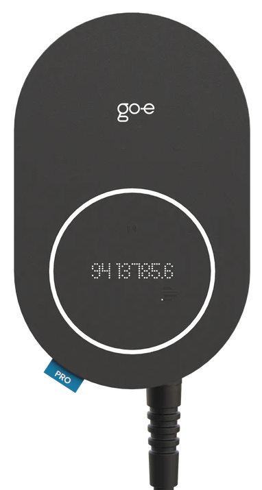 Зарядна станция за стена CORE 22.1 kW , 3 P 32 A , с кабел 6 m и конектор Type 2, IP 66 IK 08 , RFID Ethernet 4 G , go-e